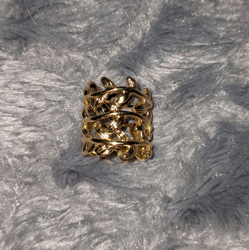 Gold ring